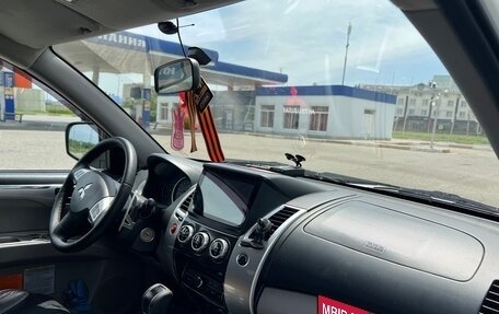 Mitsubishi Pajero Sport II рестайлинг, 2013 год, 1 650 000 рублей, 4 фотография