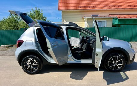 Renault Sandero II рестайлинг, 2019 год, 1 245 000 рублей, 15 фотография