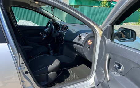Renault Sandero II рестайлинг, 2019 год, 1 245 000 рублей, 26 фотография