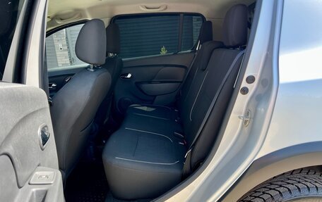 Renault Sandero II рестайлинг, 2019 год, 1 245 000 рублей, 24 фотография