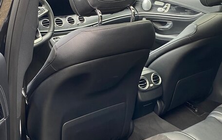 Mercedes-Benz E-Класс, 2017 год, 3 400 000 рублей, 21 фотография