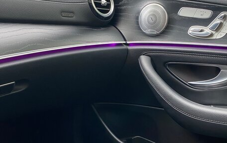 Mercedes-Benz E-Класс, 2017 год, 3 400 000 рублей, 20 фотография