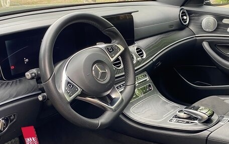 Mercedes-Benz E-Класс, 2017 год, 3 400 000 рублей, 7 фотография