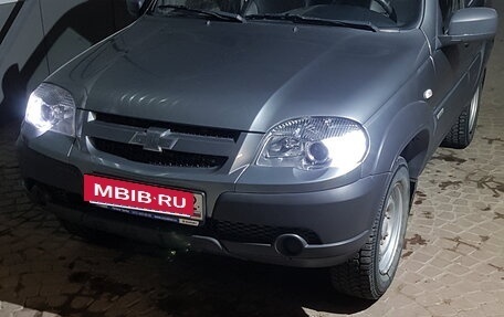 Chevrolet Niva I рестайлинг, 2015 год, 670 000 рублей, 3 фотография