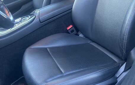 Mercedes-Benz E-Класс, 2019 год, 3 300 000 рублей, 7 фотография