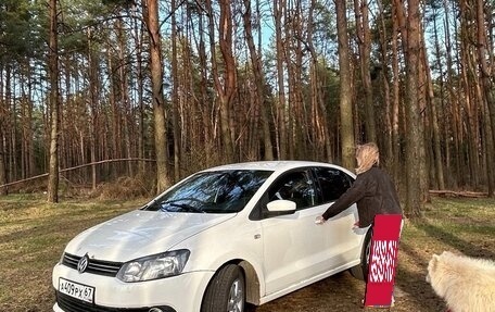 Volkswagen Polo VI (EU Market), 2010 год, 570 000 рублей, 2 фотография