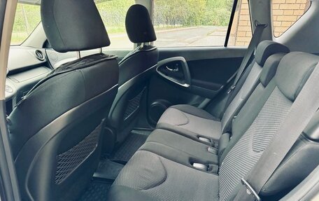 Toyota RAV4, 2010 год, 1 700 000 рублей, 9 фотография