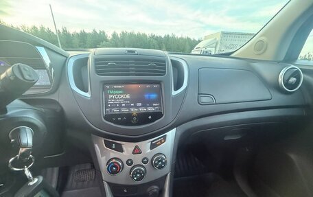 Chevrolet Tracker III, 2015 год, 1 300 000 рублей, 5 фотография