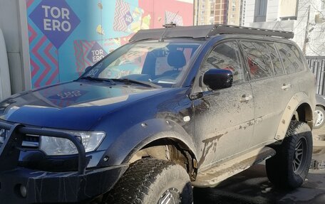 Mitsubishi Pajero Sport II рестайлинг, 2015 год, 2 500 000 рублей, 4 фотография