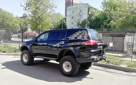 Mitsubishi Pajero Sport II рестайлинг, 2015 год, 2 500 000 рублей, 10 фотография