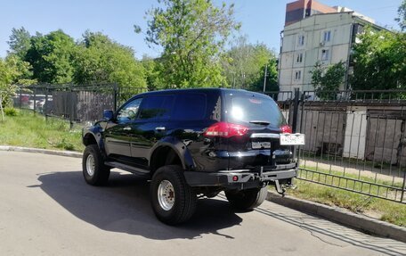 Mitsubishi Pajero Sport II рестайлинг, 2015 год, 2 500 000 рублей, 14 фотография