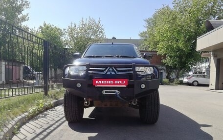 Mitsubishi Pajero Sport II рестайлинг, 2015 год, 2 500 000 рублей, 9 фотография
