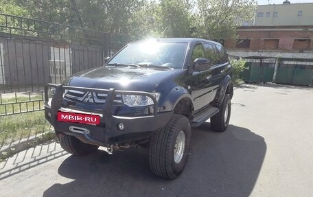 Mitsubishi Pajero Sport II рестайлинг, 2015 год, 2 500 000 рублей, 5 фотография