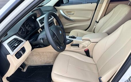 BMW 3 серия, 2014 год, 1 350 000 рублей, 12 фотография