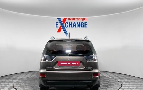 Mitsubishi Outlander III рестайлинг 3, 2010 год, 899 000 рублей, 5 фотография