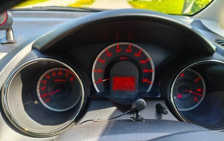 Honda Fit III, 2011 год, 980 000 рублей, 15 фотография
