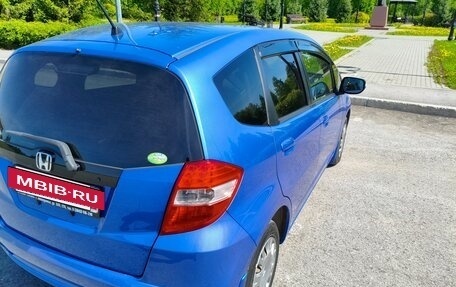 Honda Fit III, 2011 год, 980 000 рублей, 10 фотография