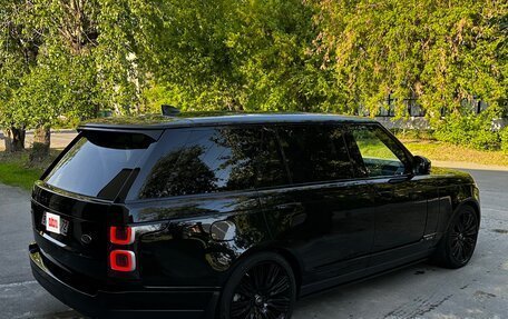 Land Rover Range Rover IV рестайлинг, 2018 год, 8 990 000 рублей, 4 фотография