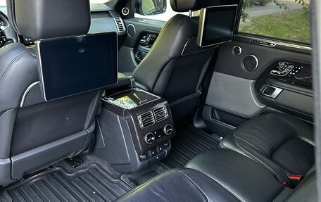 Land Rover Range Rover IV рестайлинг, 2018 год, 8 990 000 рублей, 14 фотография
