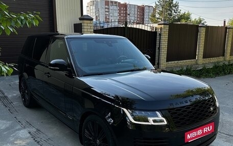 Land Rover Range Rover IV рестайлинг, 2018 год, 8 990 000 рублей, 3 фотография