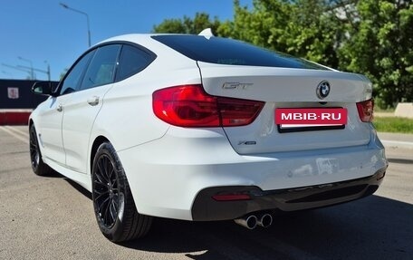 BMW 3 серия, 2018 год, 2 350 000 рублей, 3 фотография