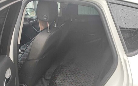 Opel Astra J, 2012 год, 550 000 рублей, 2 фотография