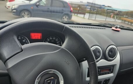 Renault Sandero I, 2011 год, 750 000 рублей, 2 фотография