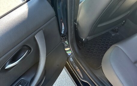 BMW 3 серия, 2008 год, 1 300 000 рублей, 15 фотография