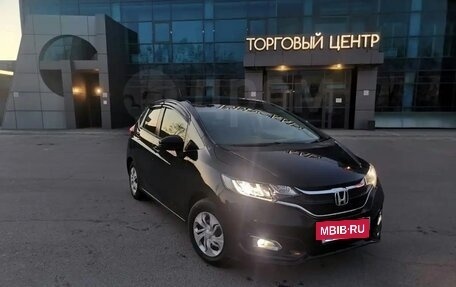 Honda Fit III, 2017 год, 990 000 рублей, 8 фотография