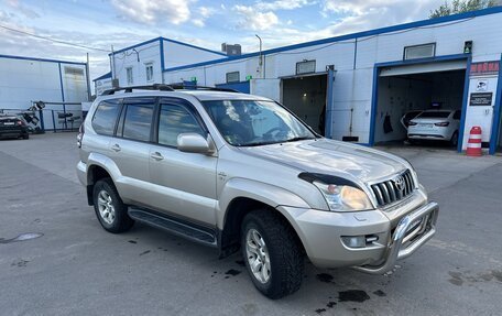 Toyota Land Cruiser Prado 120 рестайлинг, 2007 год, 2 200 000 рублей, 2 фотография