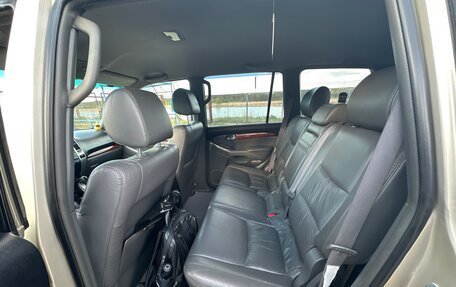 Toyota Land Cruiser Prado 120 рестайлинг, 2007 год, 2 200 000 рублей, 9 фотография