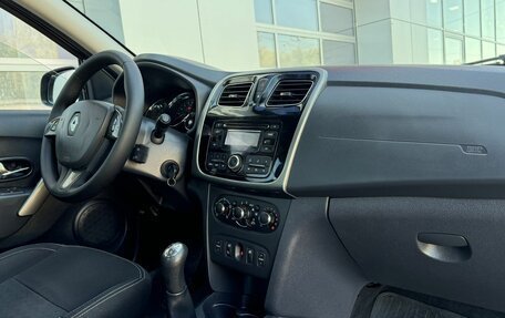 Renault Logan II, 2016 год, 600 000 рублей, 10 фотография