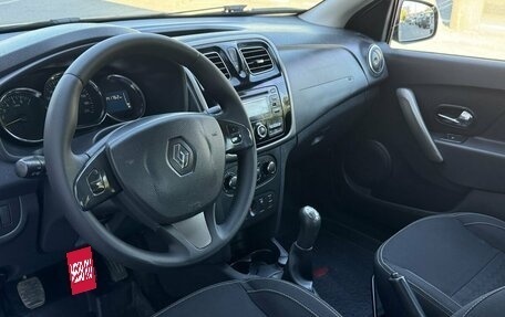Renault Logan II, 2016 год, 600 000 рублей, 8 фотография