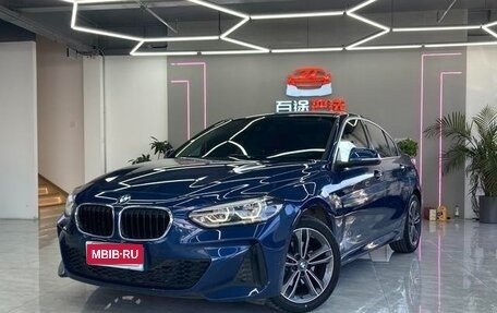 BMW 1 серия, 2022 год, 3 850 000 рублей, 1 фотография