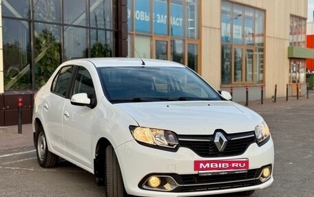 Renault Logan II, 2015 год, 455 000 рублей, 2 фотография