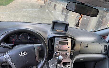 Hyundai Grand Starex Grand Starex I рестайлинг 2, 2013 год, 850 000 рублей, 12 фотография