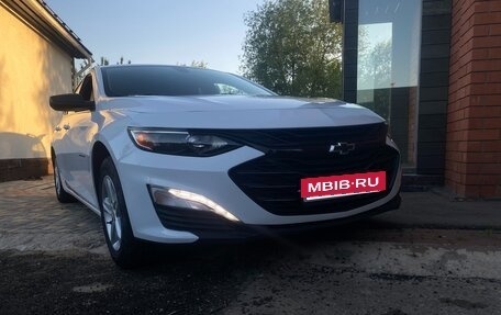 Chevrolet Malibu IX, 2020 год, 1 750 000 рублей, 3 фотография