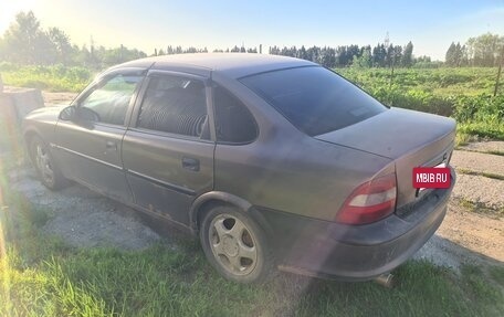 Opel Vectra B рестайлинг, 1998 год, 62 000 рублей, 4 фотография