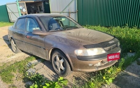 Opel Vectra B рестайлинг, 1998 год, 62 000 рублей, 3 фотография