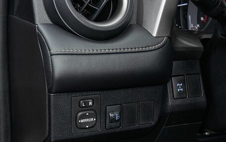Toyota RAV4, 2015 год, 2 149 000 рублей, 11 фотография