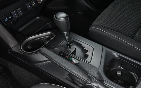 Toyota RAV4, 2015 год, 2 149 000 рублей, 21 фотография