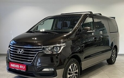 Hyundai Grand Starex Grand Starex I рестайлинг 2, 2018 год, 3 639 000 рублей, 1 фотография