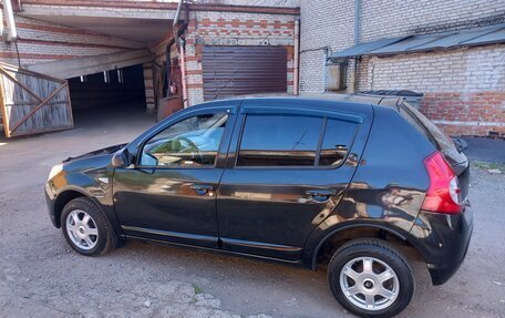 Renault Sandero I, 2011 год, 535 000 рублей, 3 фотография