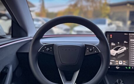 Tesla Model 3 I, 2024 год, 3 920 000 рублей, 15 фотография