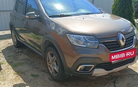 Renault Sandero II рестайлинг, 2022 год, 1 570 000 рублей, 3 фотография