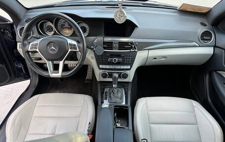 Mercedes-Benz C-Класс, 2011 год, 2 100 000 рублей, 6 фотография