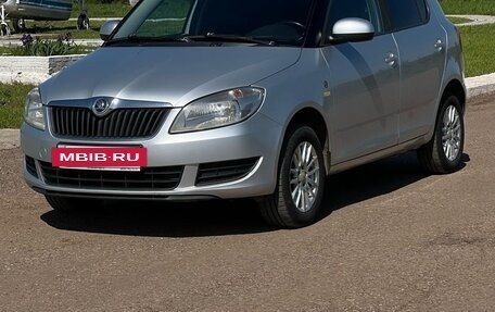 Skoda Fabia II, 2014 год, 865 000 рублей, 2 фотография
