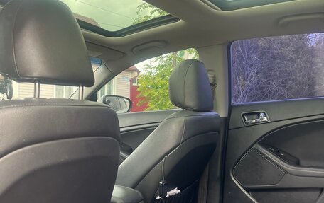 KIA Optima III, 2011 год, 1 250 000 рублей, 10 фотография