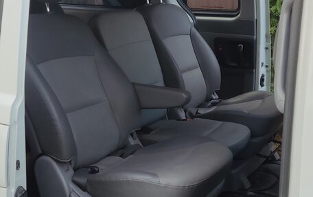 Hyundai Grand Starex Grand Starex I рестайлинг 2, 2010 год, 1 150 000 рублей, 24 фотография