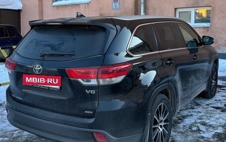 Toyota Highlander III, 2018 год, 3 500 000 рублей, 4 фотография